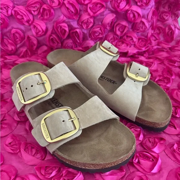 Women's Birkenstock Arizona Big Buckle Sandcastle Nubuck - Picture 2 of 7